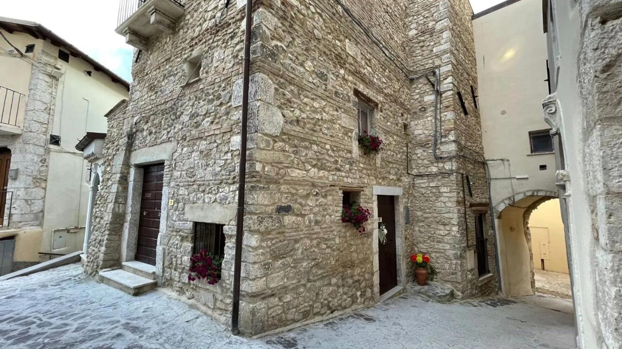 Casa Vacanze Margiu Pater Domus Goriano Sicoli Екстер'єр фото