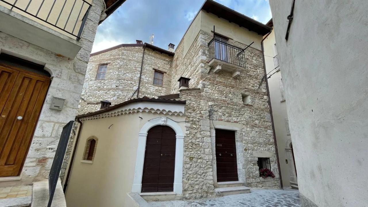 Casa Vacanze Margiu Pater Domus Goriano Sicoli Екстер'єр фото